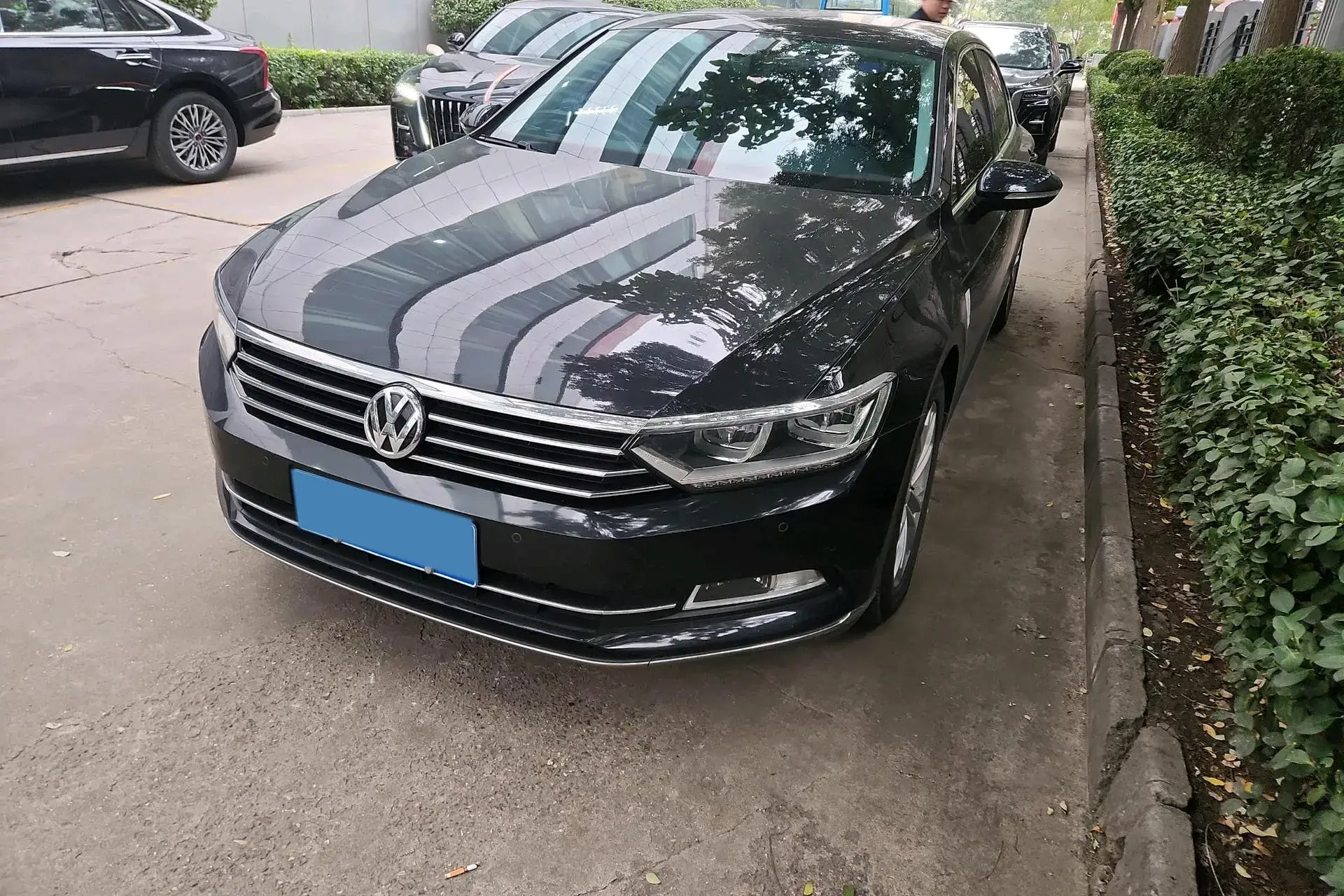 2018 VOLKSWAGEN MAGOTAN view 1