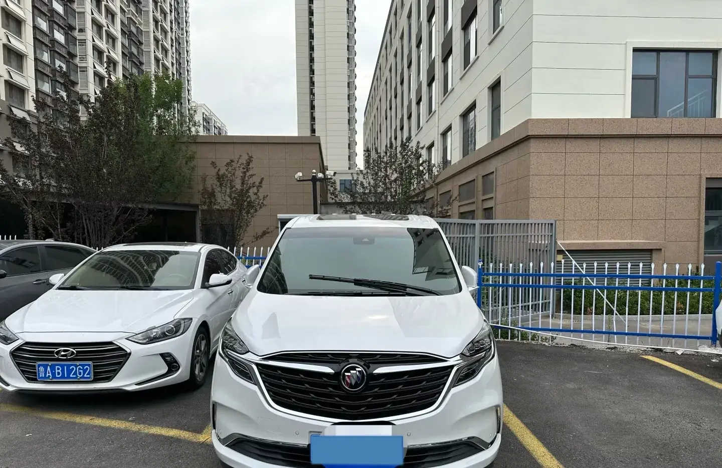 2022 BUICK GL8 thumbnail 2