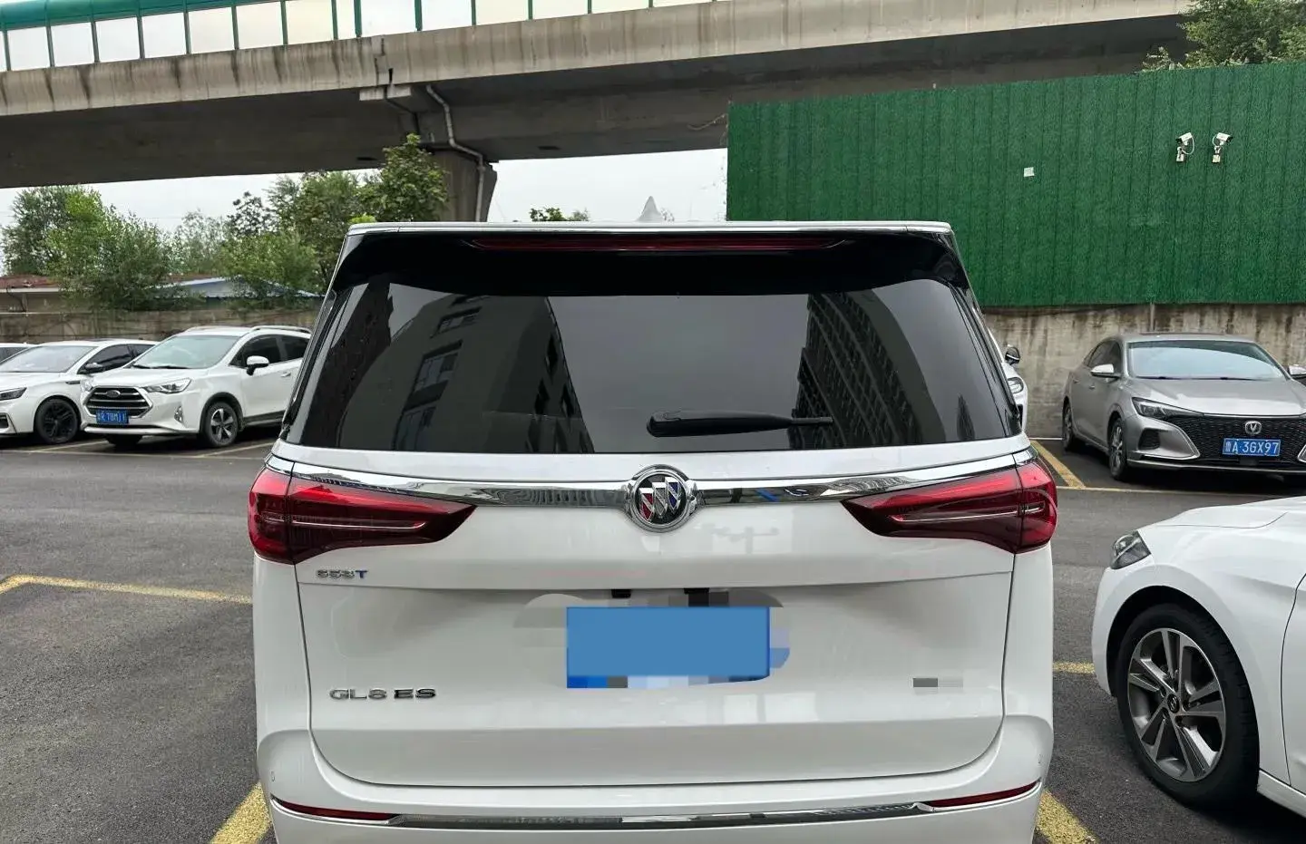 2022 BUICK GL8 thumbnail 4