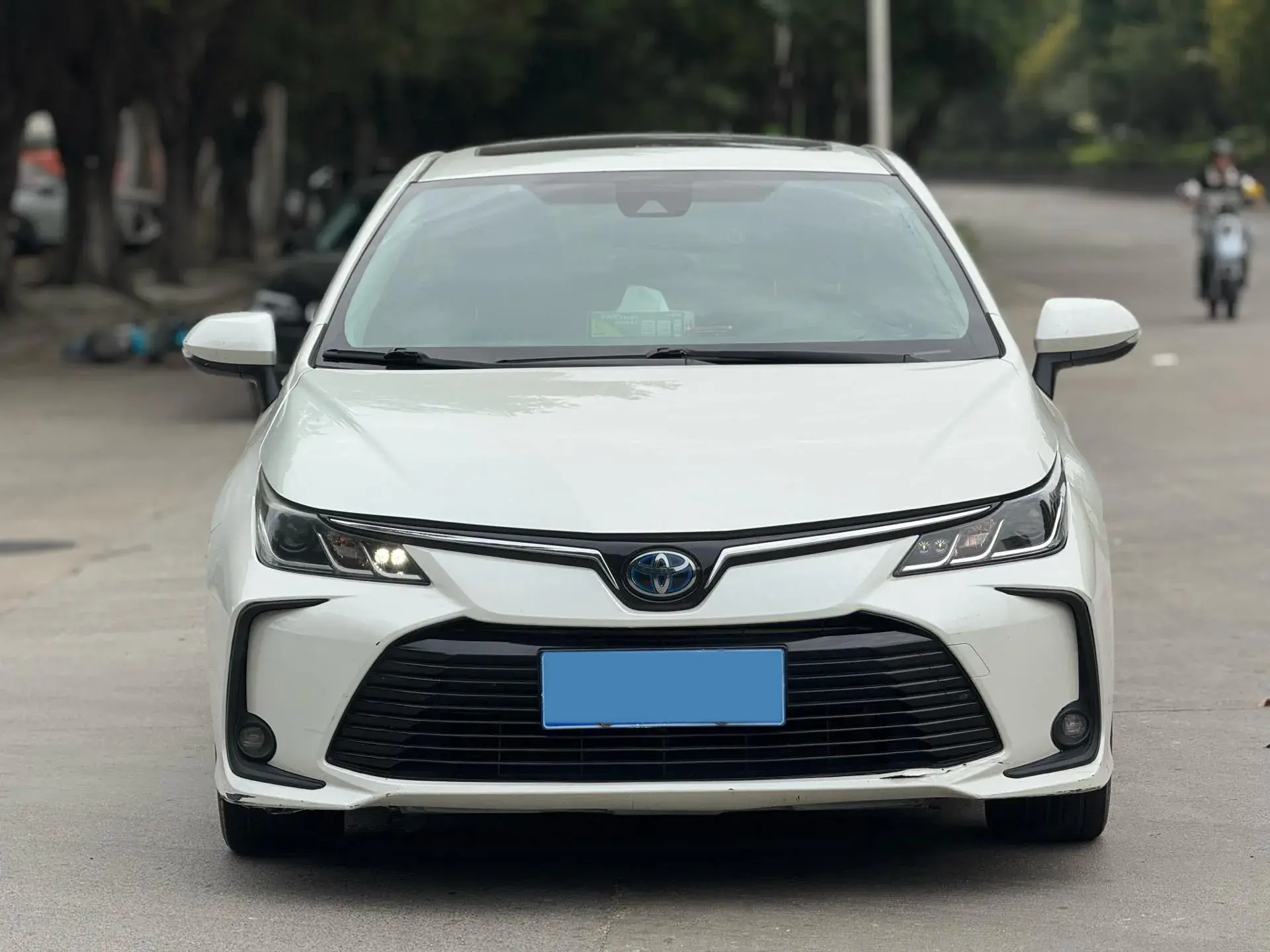 2021 TOYOTA COROLLA thumbnail 2