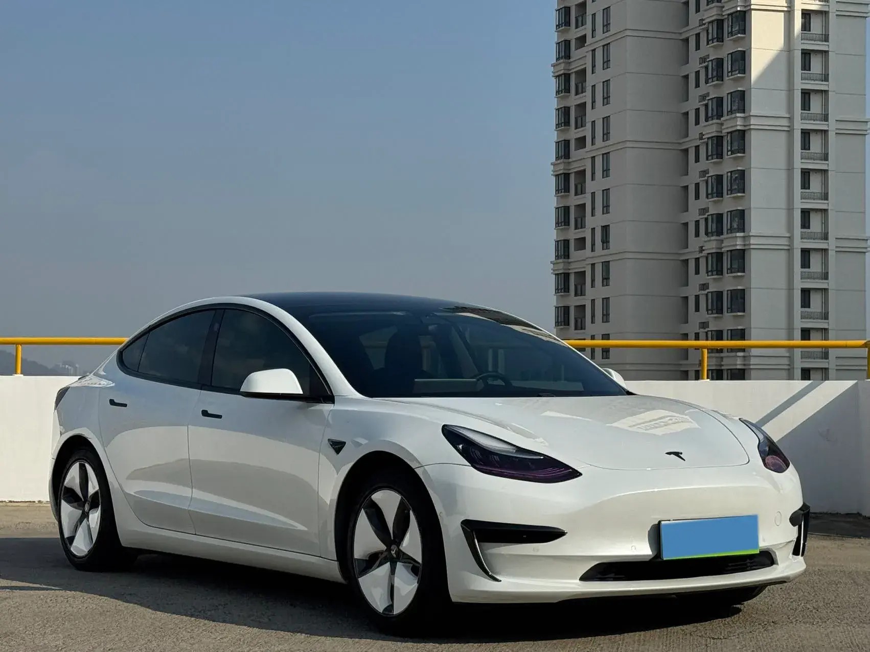 2020 TESLA MODEL thumbnail 3