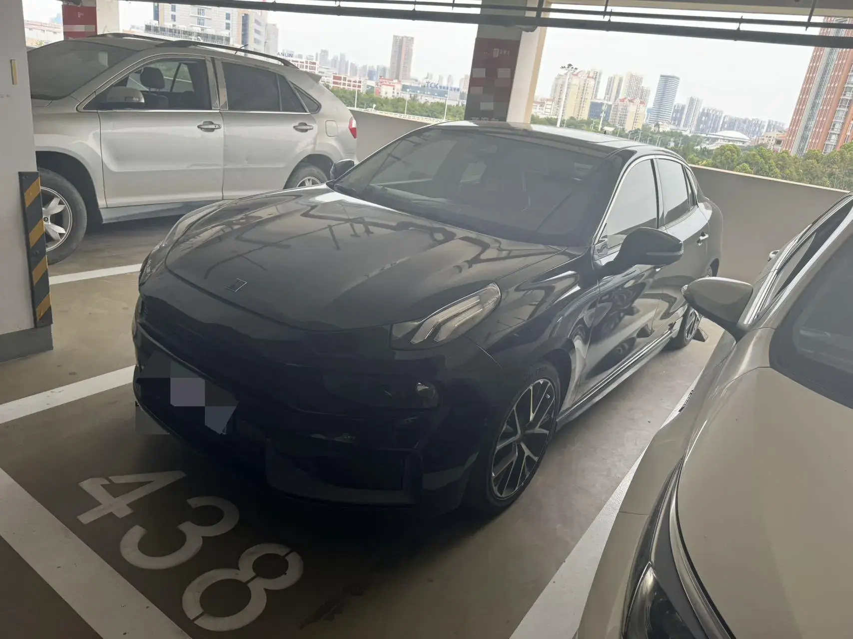 2020 LYNK&CO 03 view 1