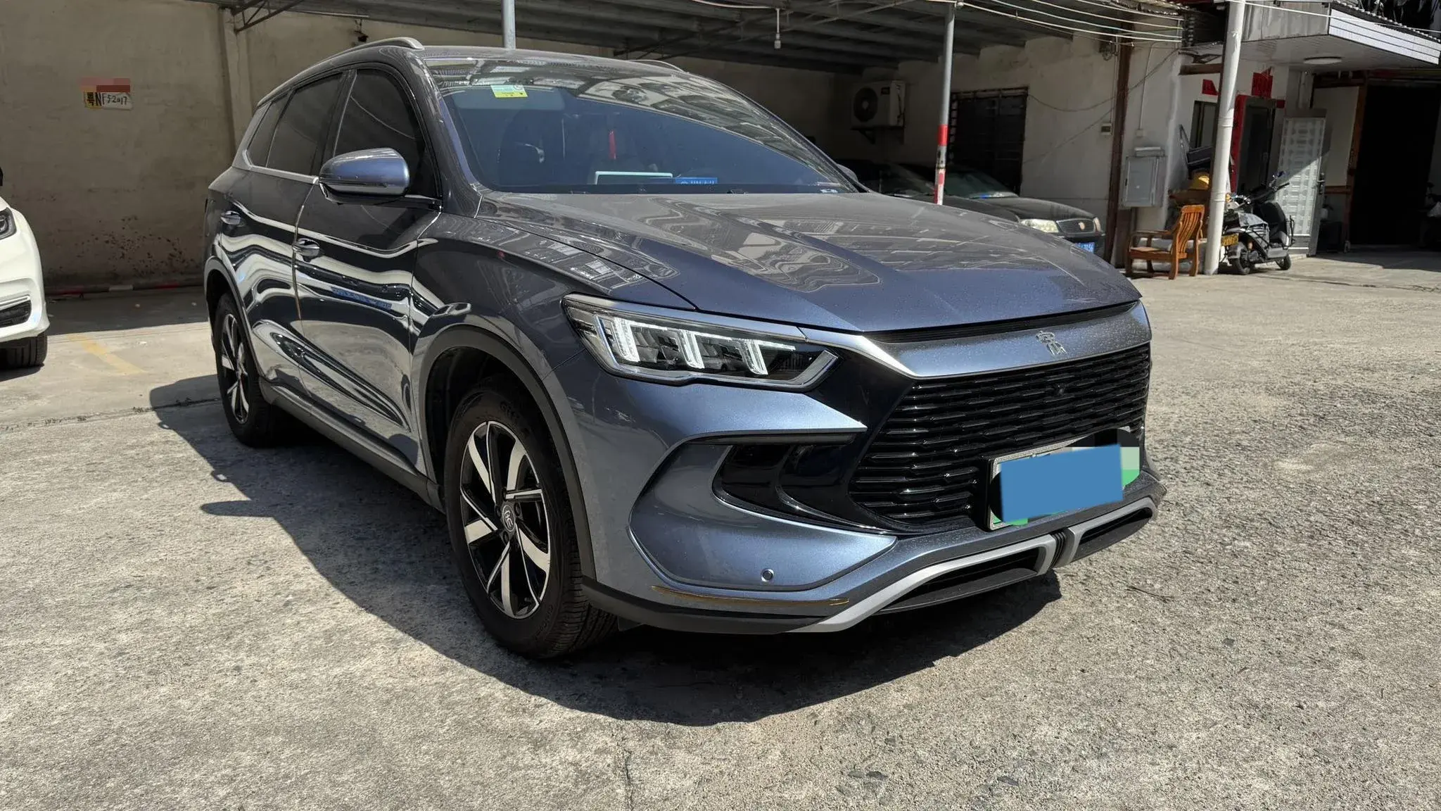 2024 BYD SONG thumbnail 3