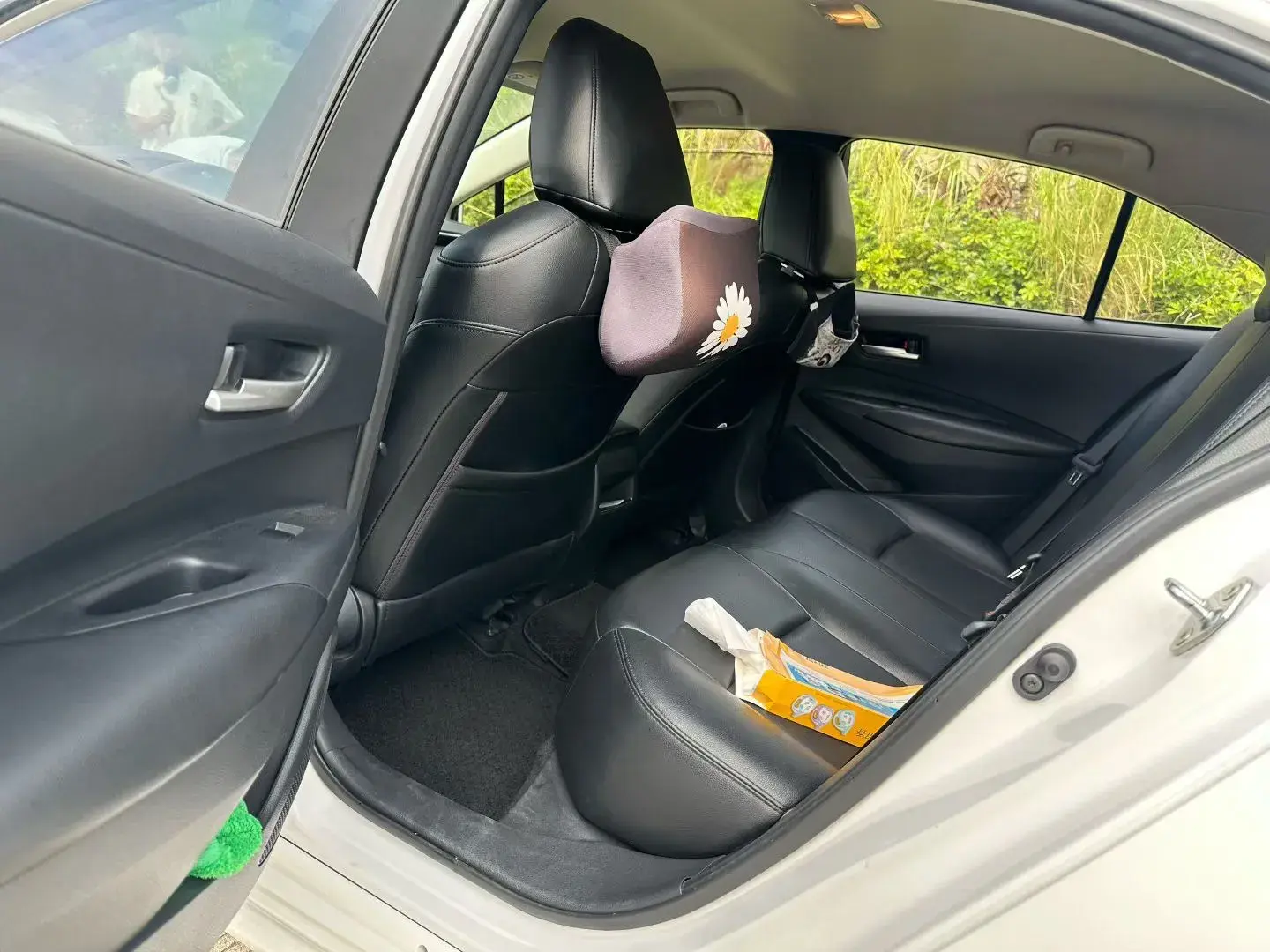 2021 TOYOTA COROLLA thumbnail 4