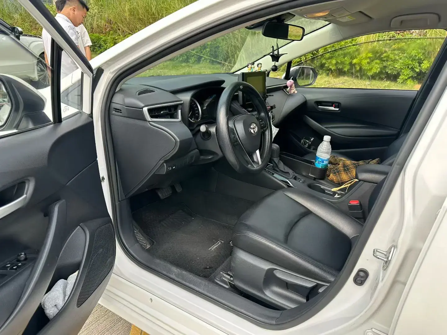 2021 TOYOTA COROLLA thumbnail 3