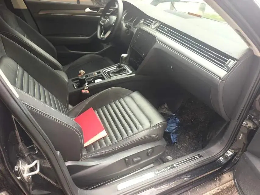 2020 VOLKSWAGEN MAGOTAN thumbnail 3