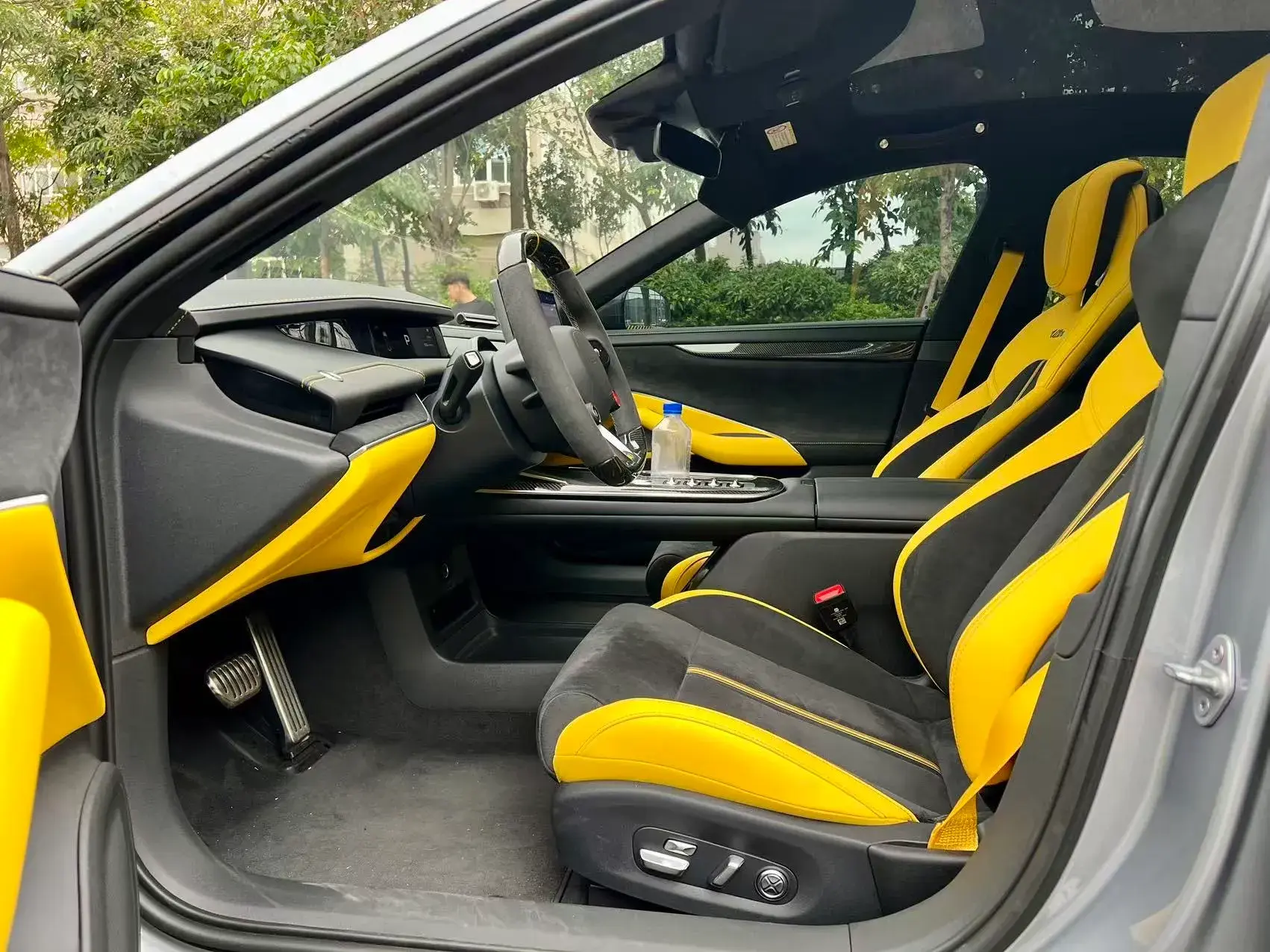 2025 MI SU7 thumbnail 4