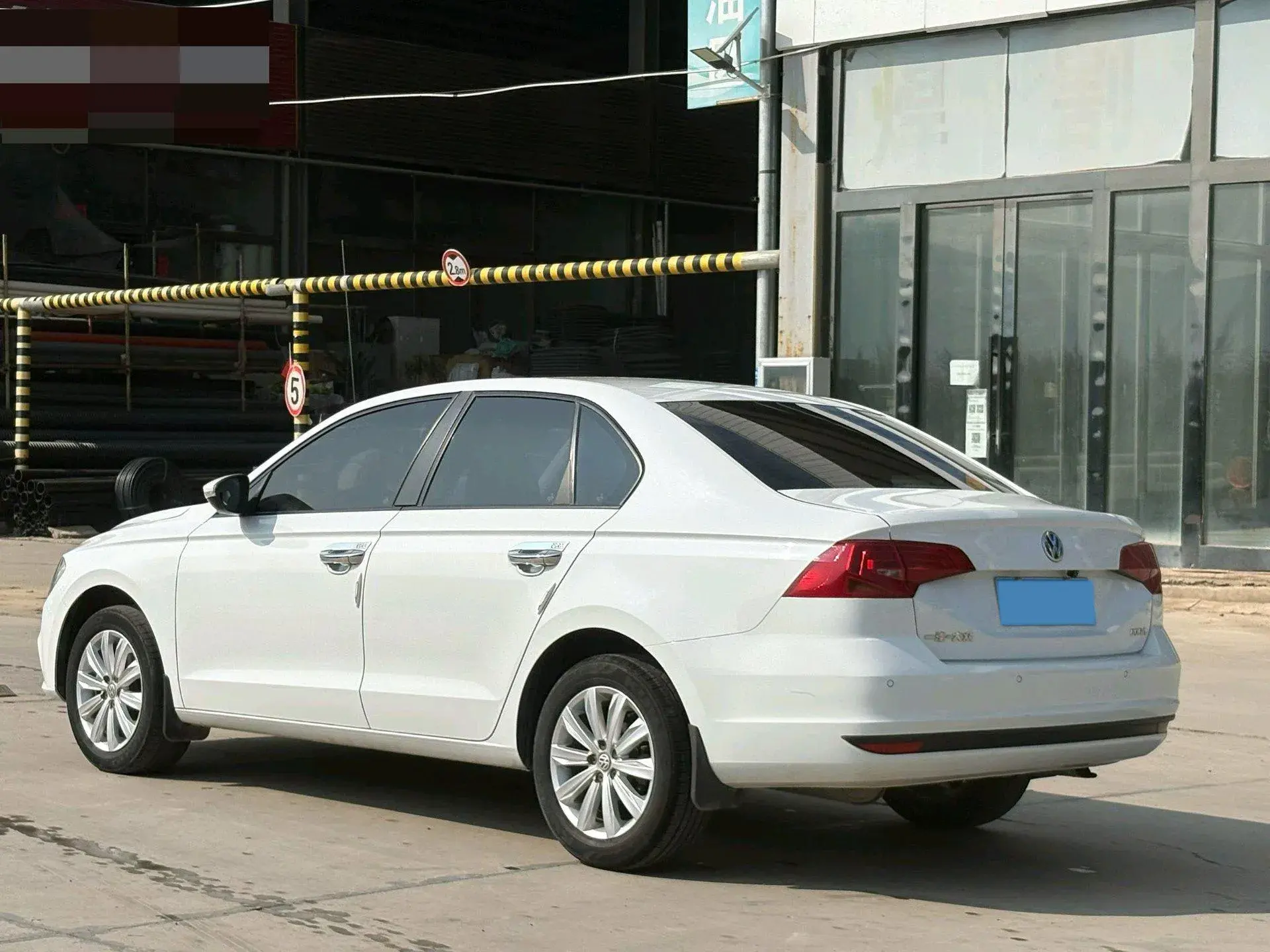 2019 VOLKSWAGEN BORA thumbnail 3