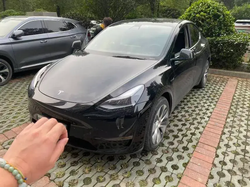 2021 TESLA MODEL view 1