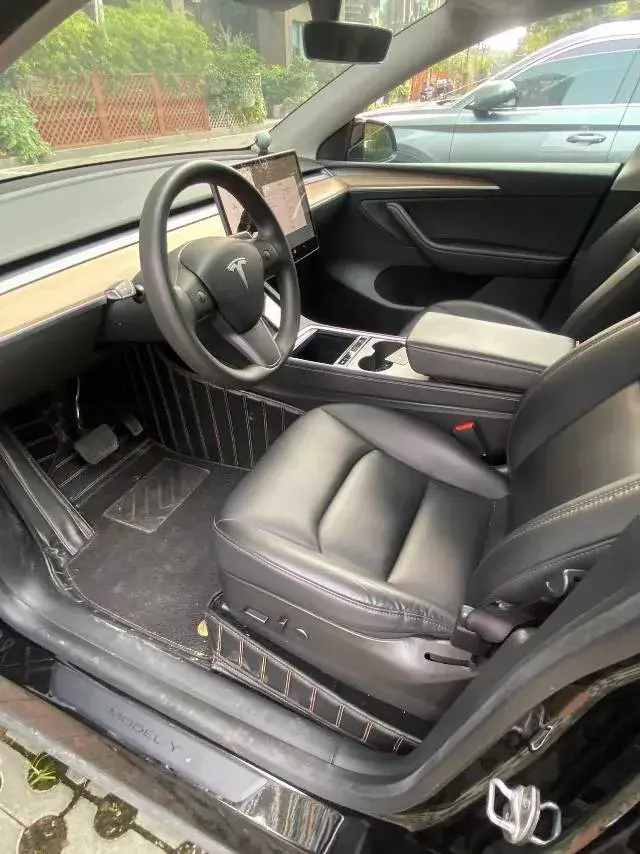 2021 TESLA MODEL thumbnail 3