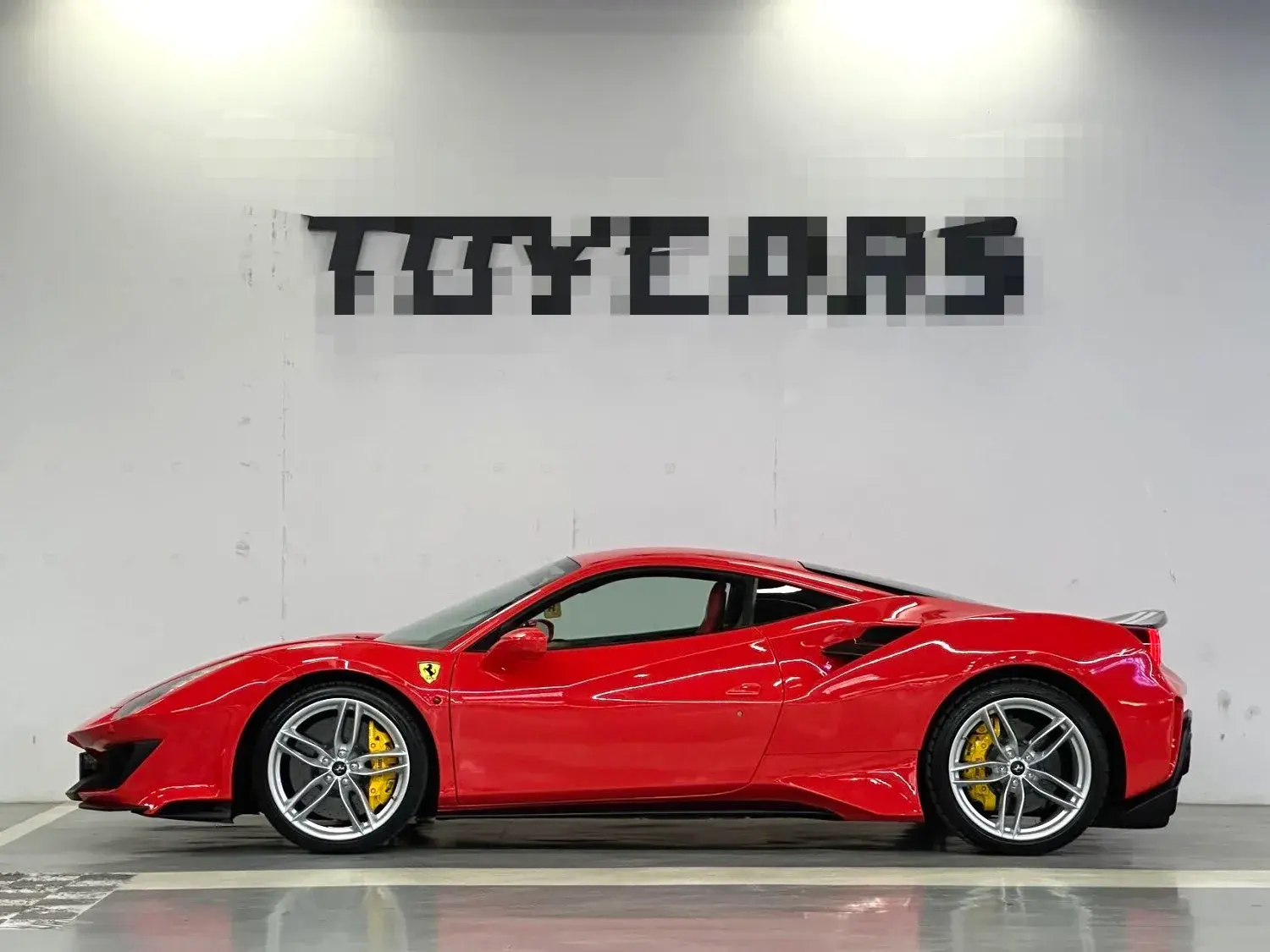 2015 FERRARI 488 thumbnail 2