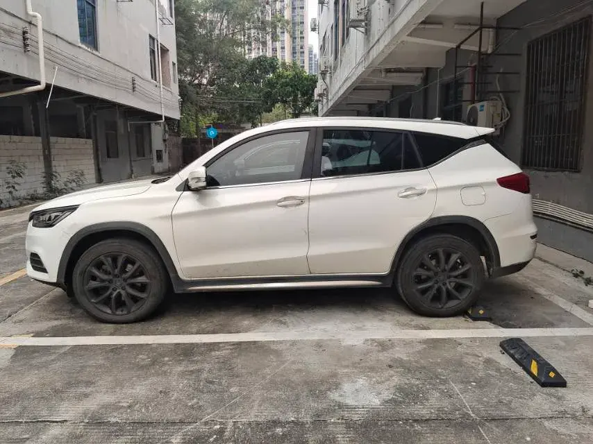 2019 BYD SONG thumbnail 2