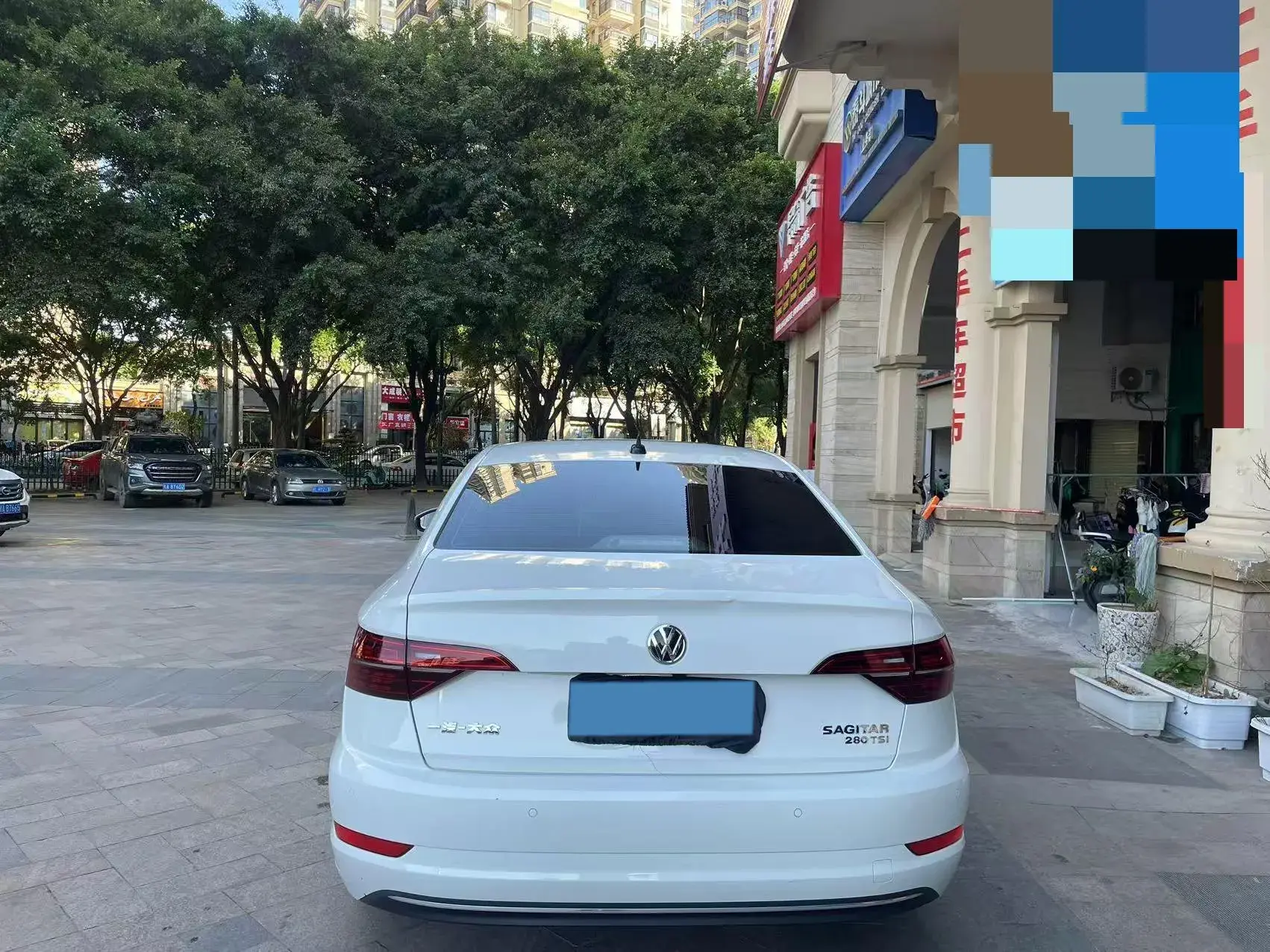 2021 VOLKSWAGEN SAGITAR thumbnail 4