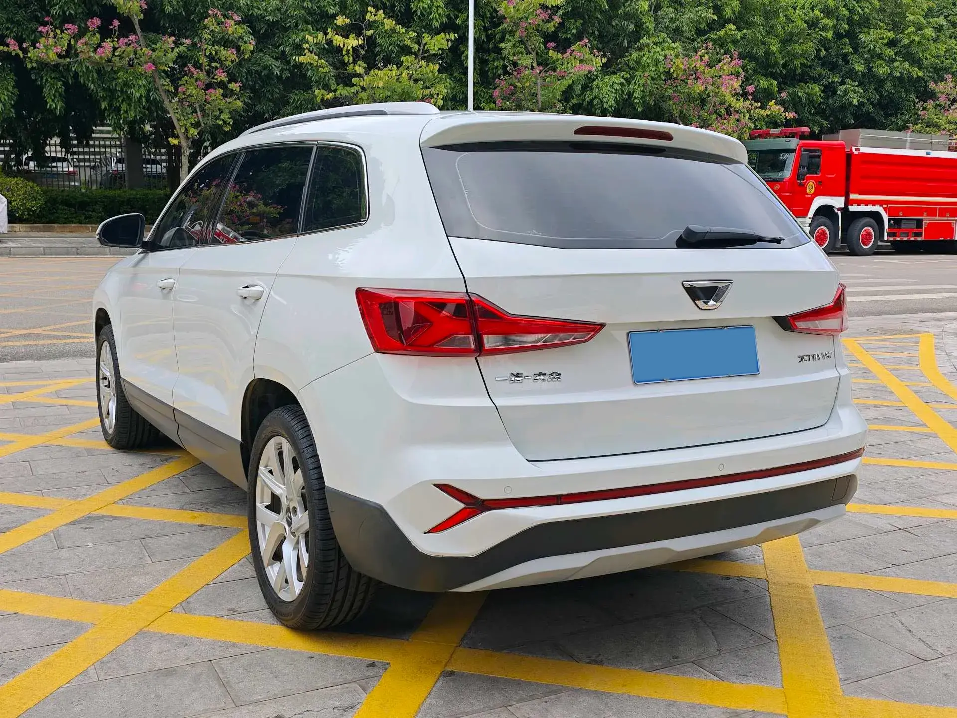 2022 JETTA VS7 thumbnail 3