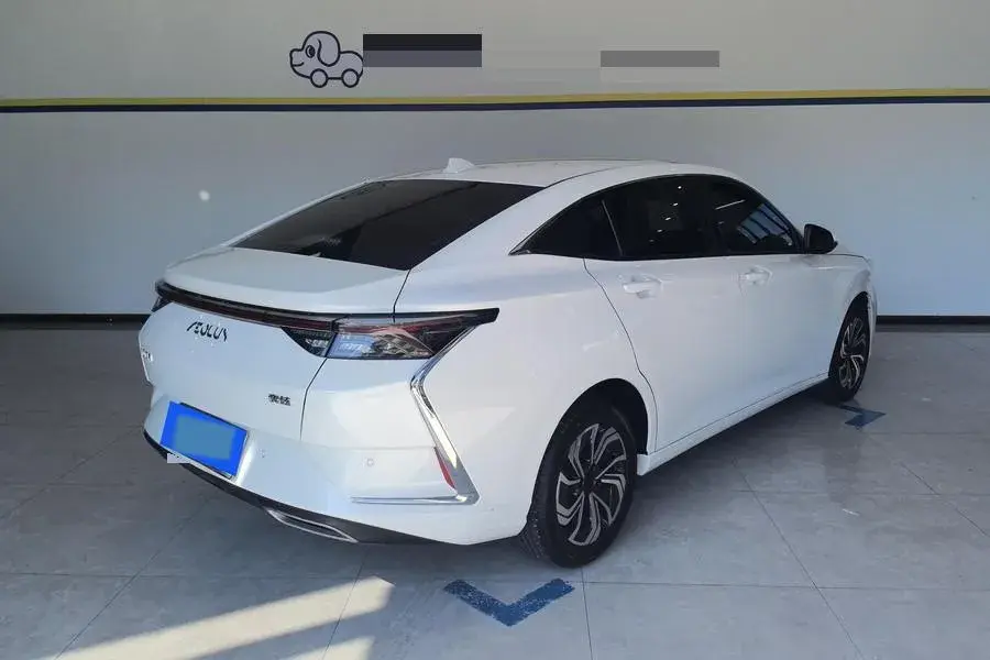 2021 DONGFENG AEOLUS thumbnail 2