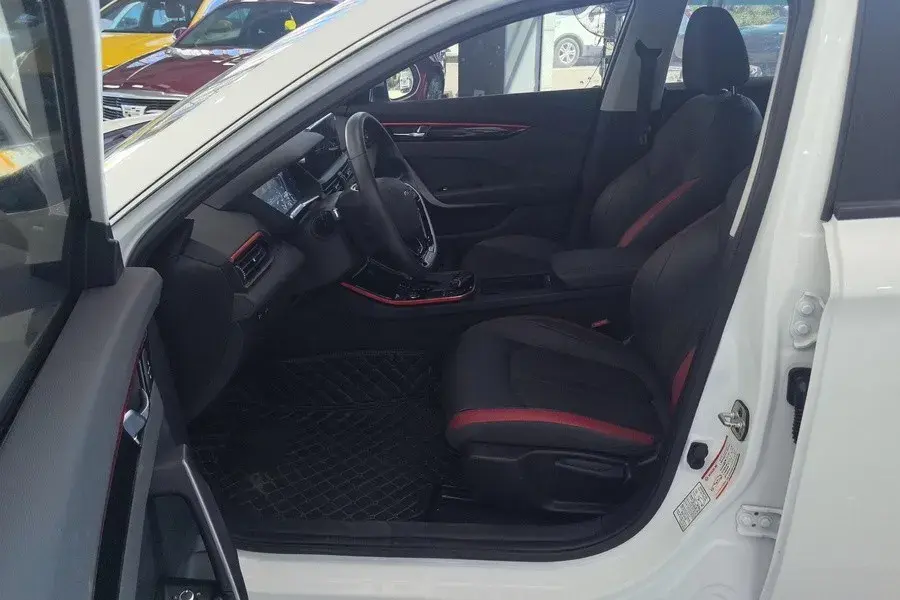 2021 DONGFENG AEOLUS thumbnail 4