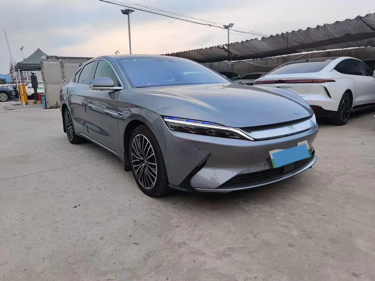 2020 BYD HAN thumbnail 3