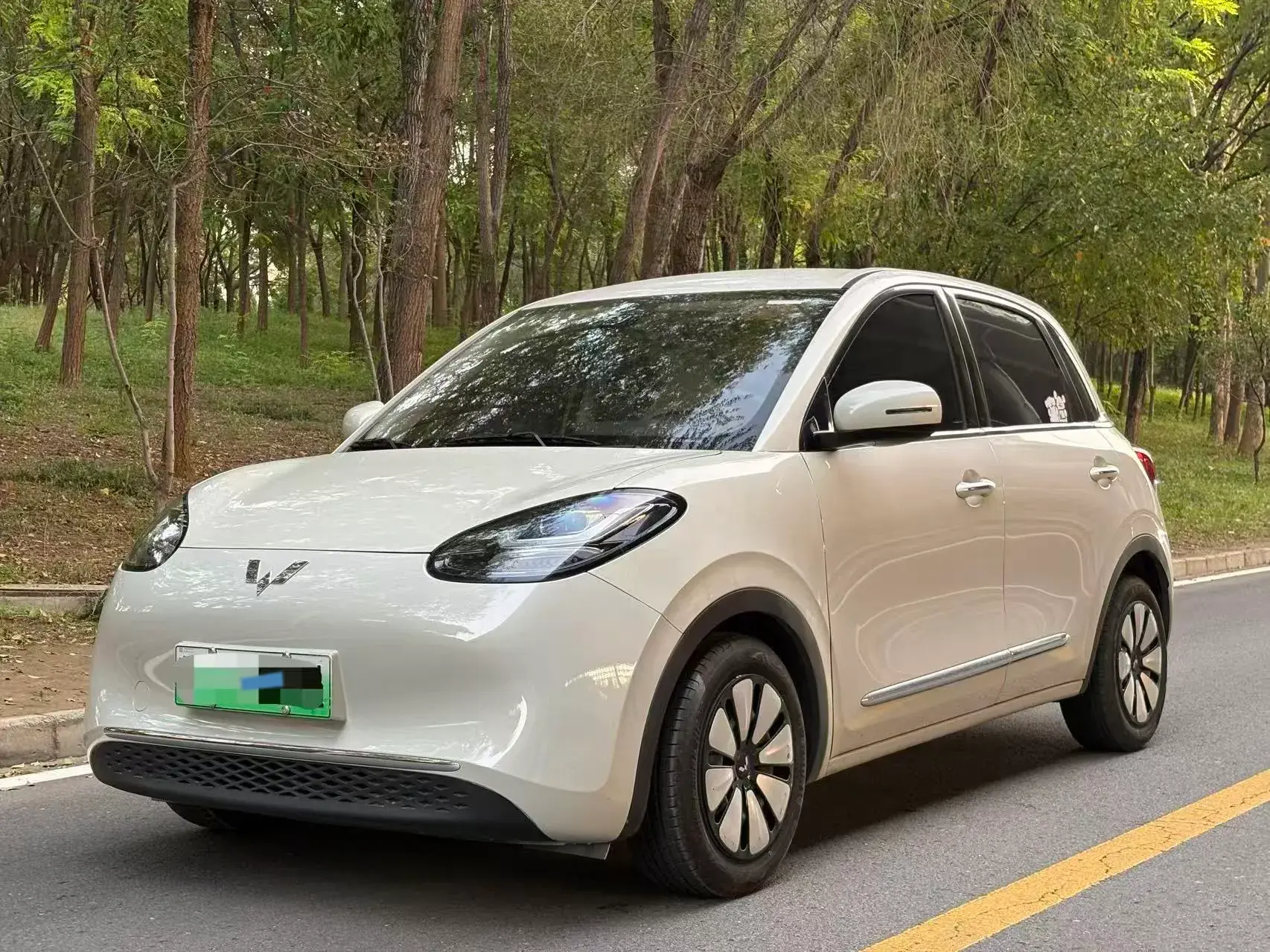 2023 WULING BINGUO view 1