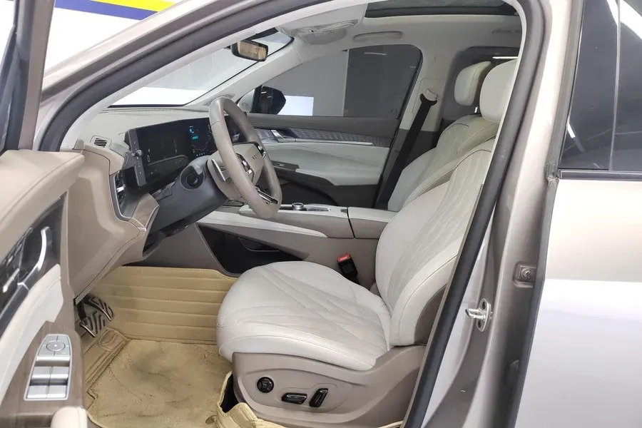 2023 Roewe RX9 2.0T 242HP L4 9AT,autocango,china used car exporter,china ev exporter,chinese used car exporter,chinese used ev exporter