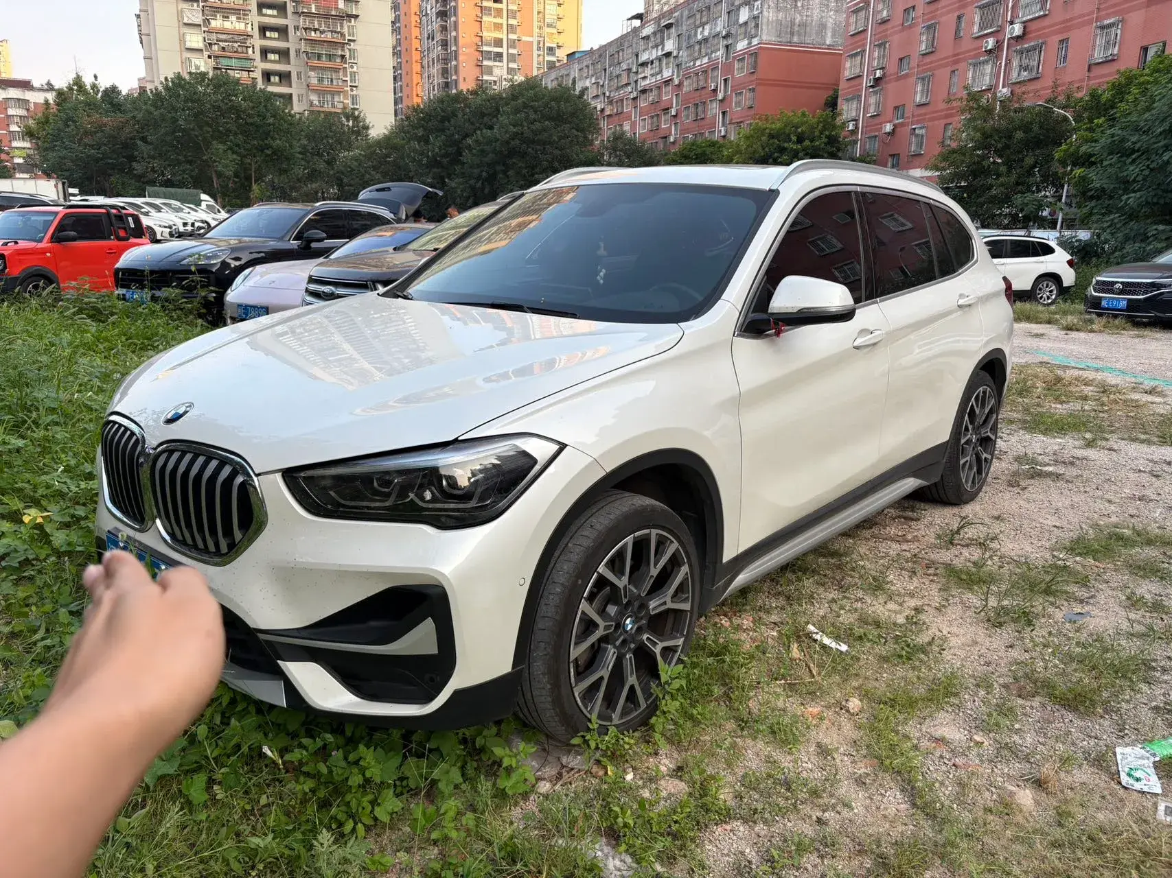 2020 BMW X1 view 1