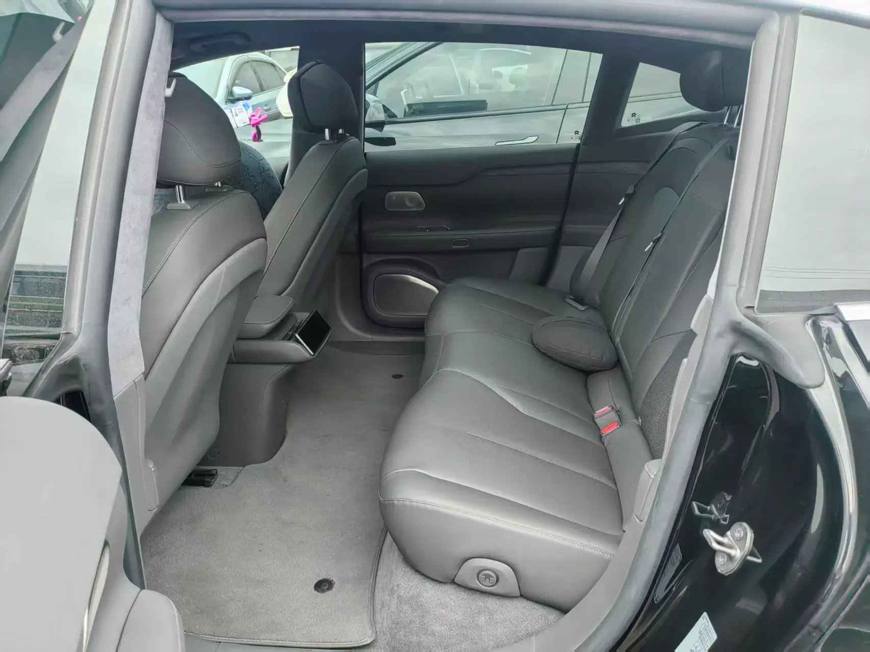 2023 NIO ET7 thumbnail 3