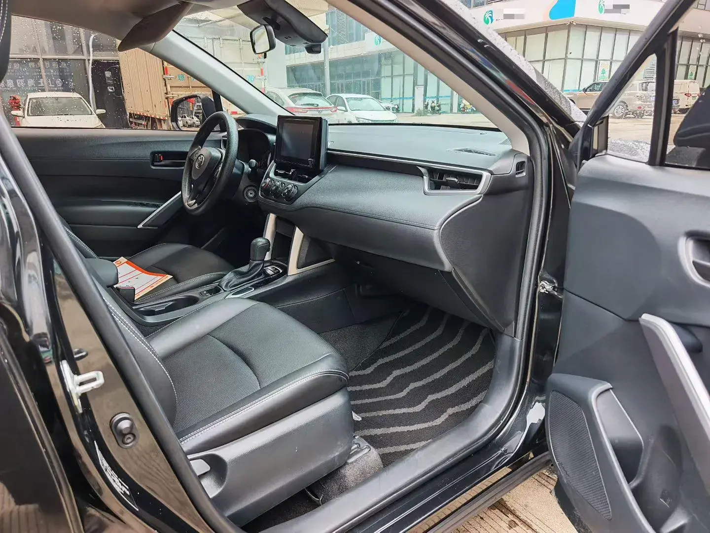 2022 TOYOTA COROLLA thumbnail 4