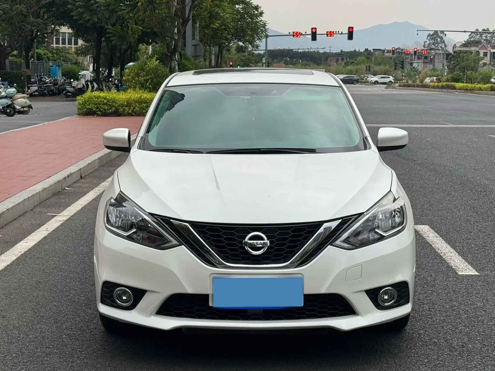 2019 NISSAN SYLPHY thumbnail 2