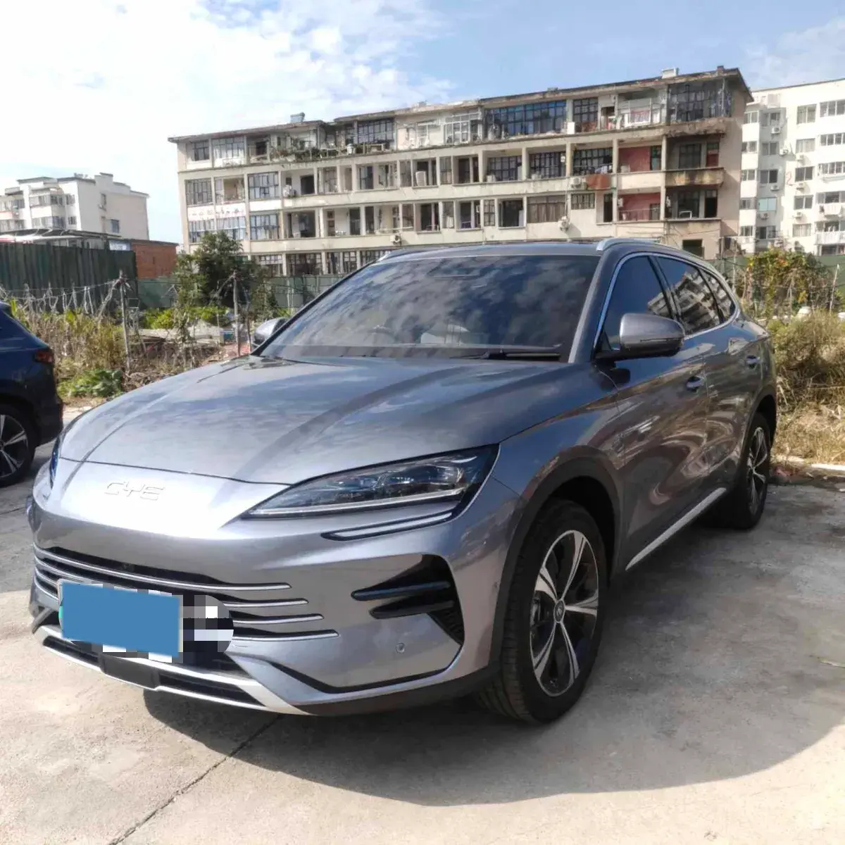 2025 BYD SONG view 1