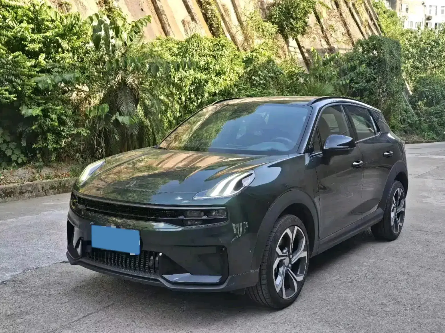 2023 LYNK&CO 06 view 1