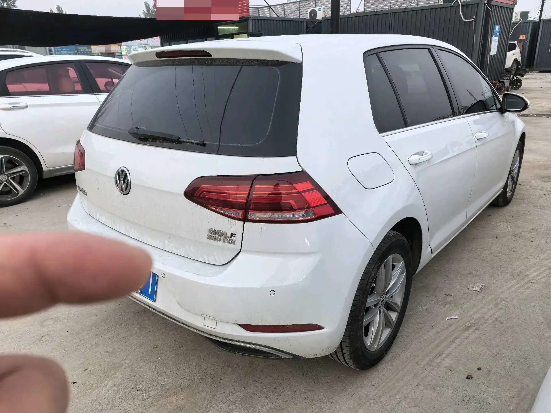 2018 VOLKSWAGEN GOLF thumbnail 3