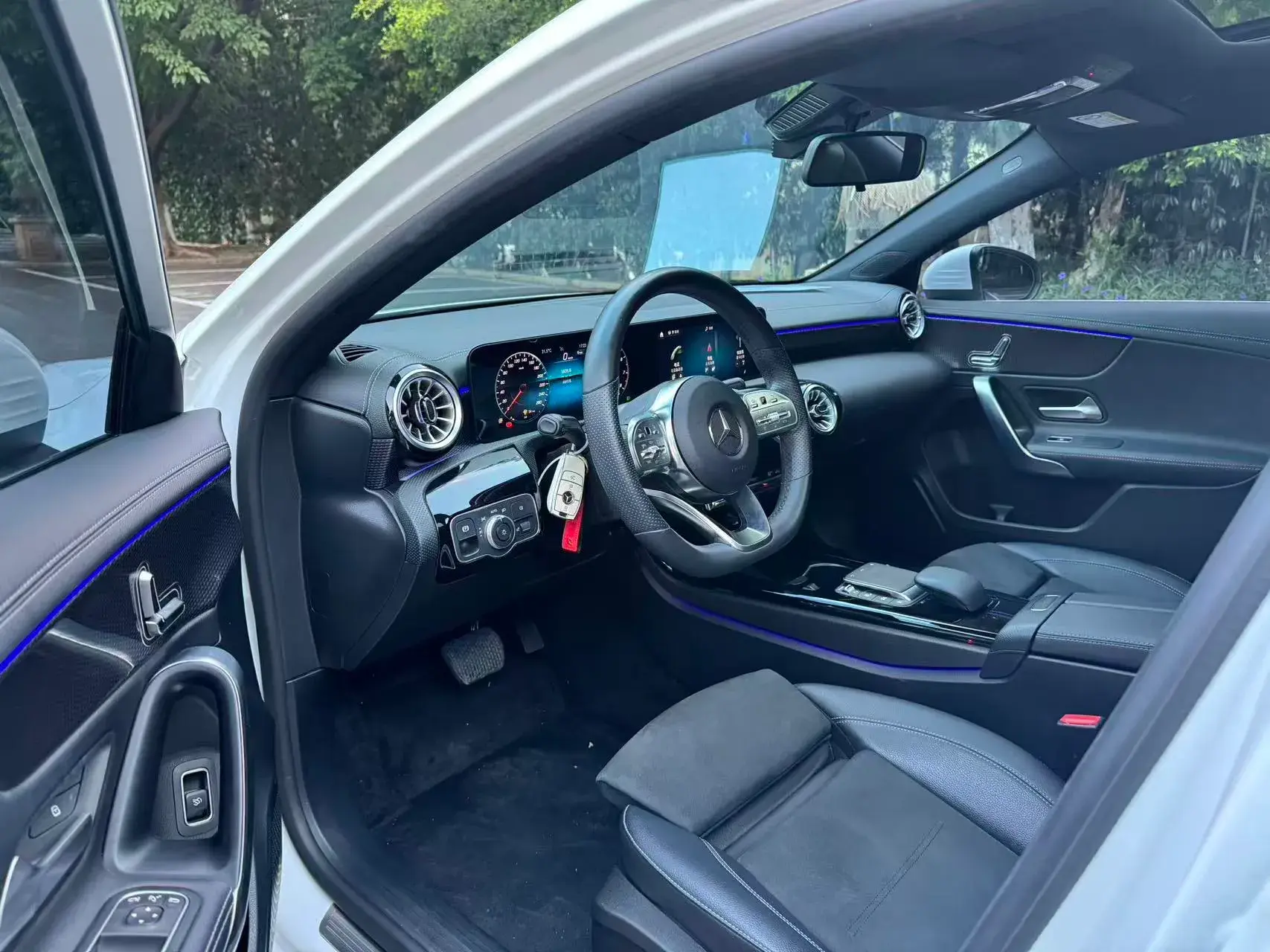 2022 MERCEDES-BENZ A thumbnail 4