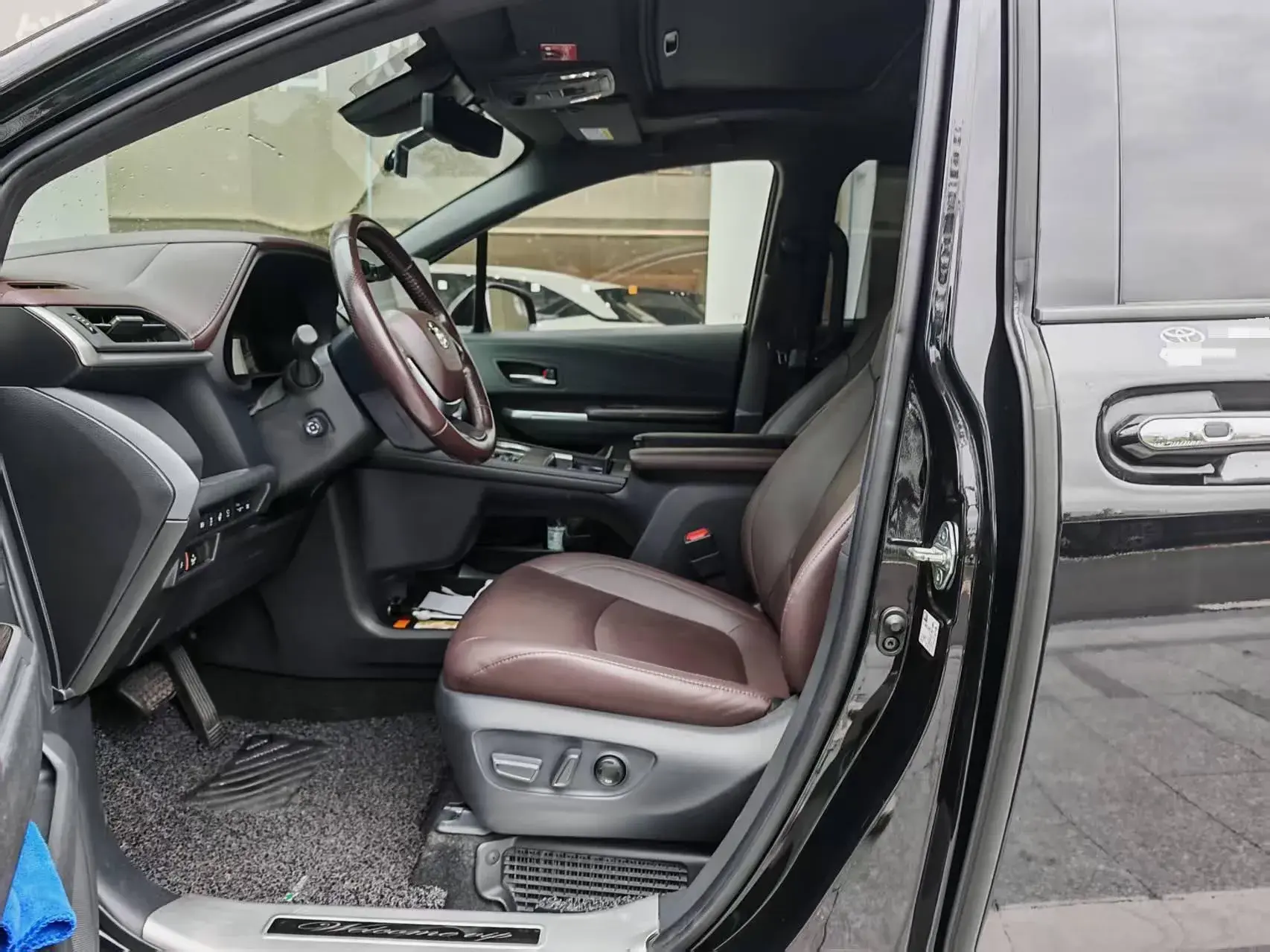 2021 TOYOTA SIENNA thumbnail 2