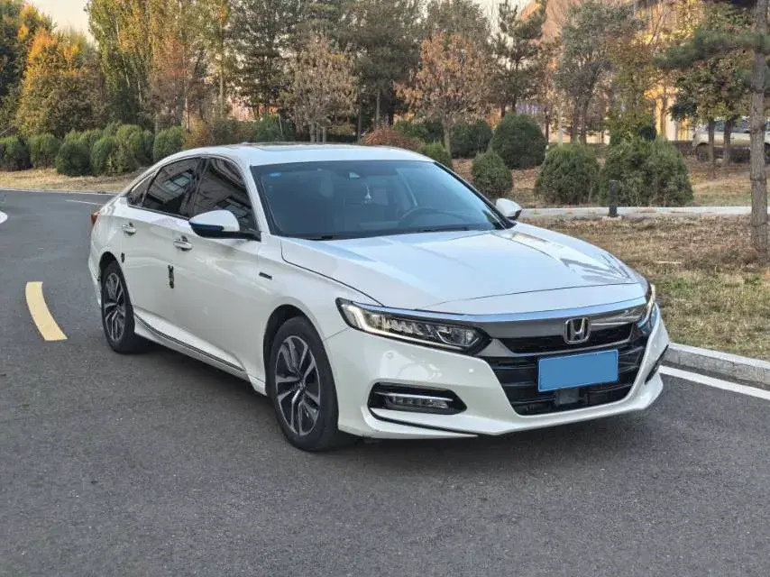 2018 HONDA ACCORD thumbnail 3