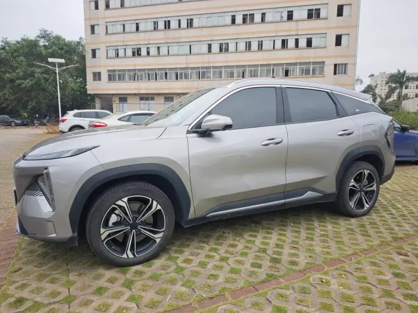 2023 GEELY GALAXY thumbnail 2