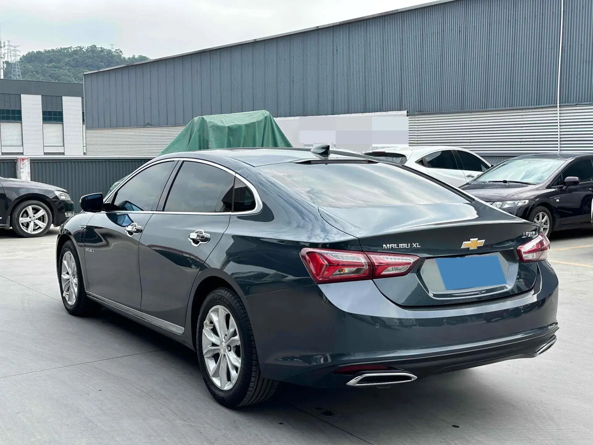 2023 CHEVROLET MALIBU thumbnail 4