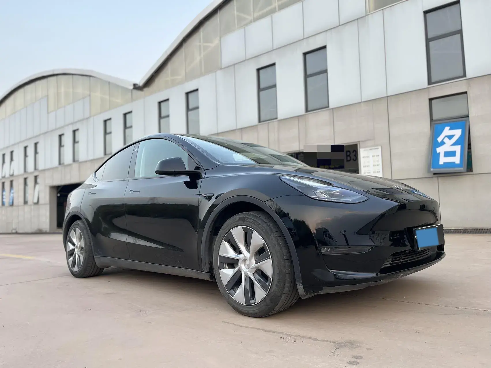 2021 TESLA MODEL thumbnail 3