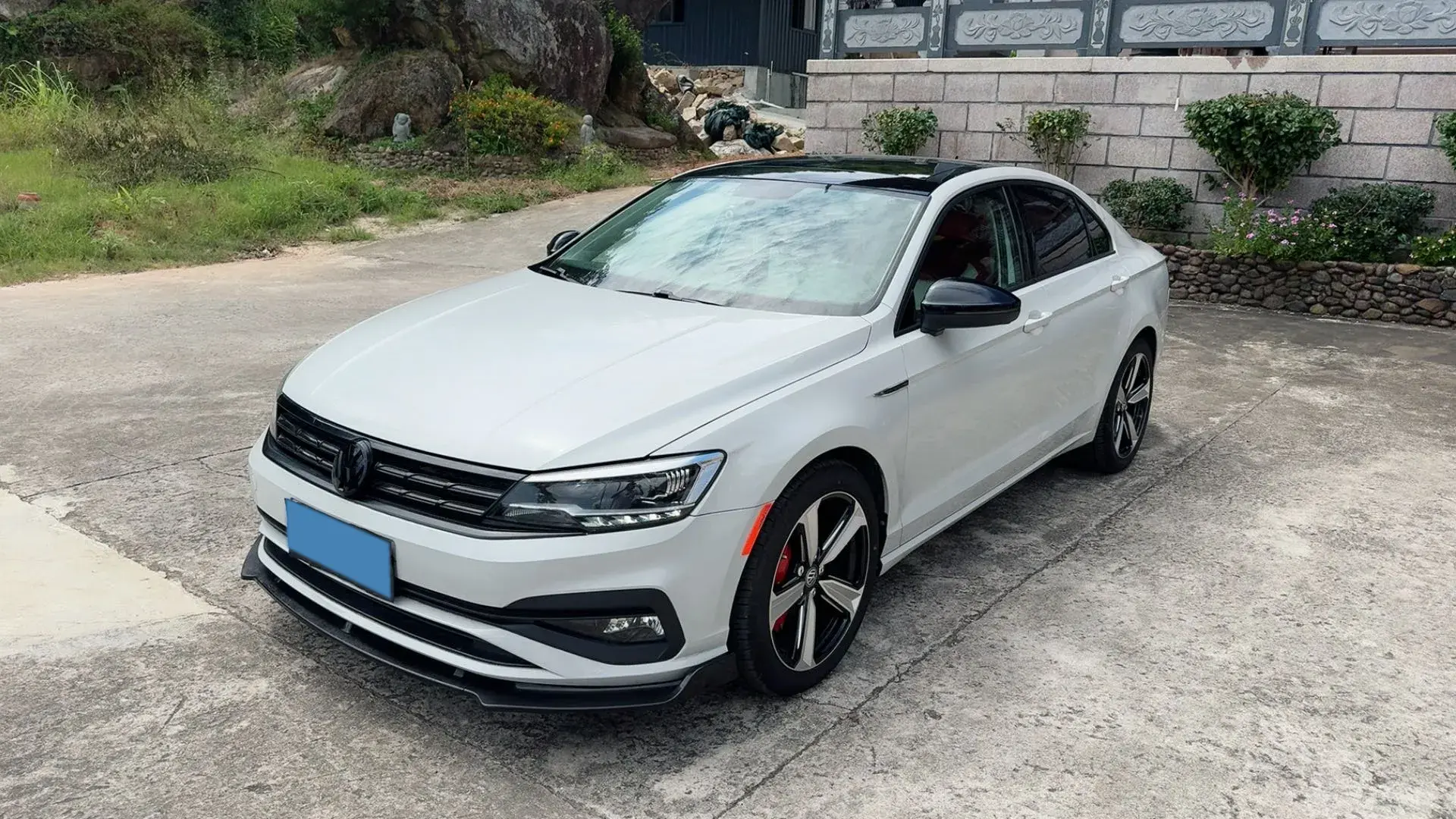 2019 VOLKSWAGEN LAMANDO view 1