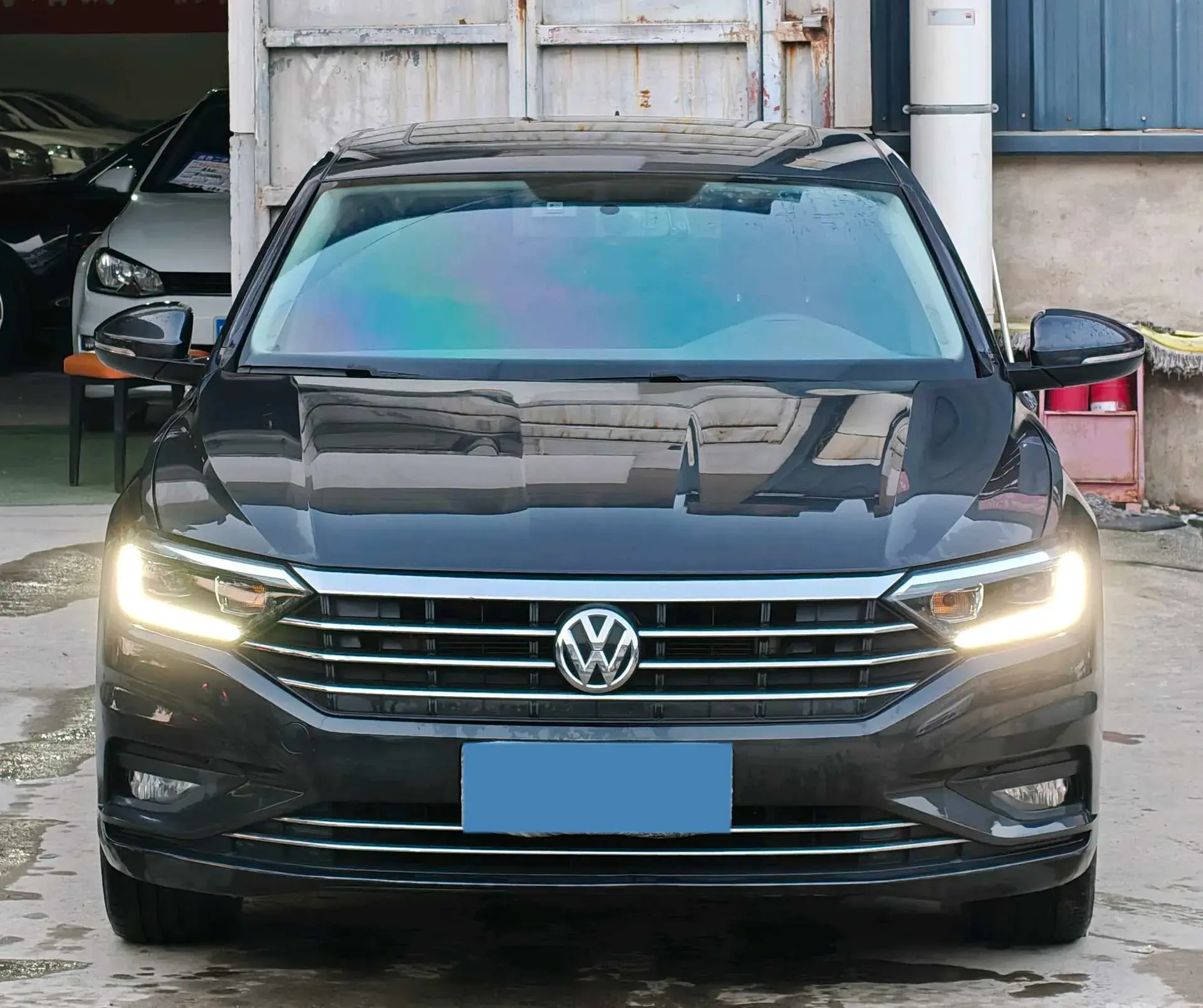 2021 VOLKSWAGEN SAGITAR thumbnail 2