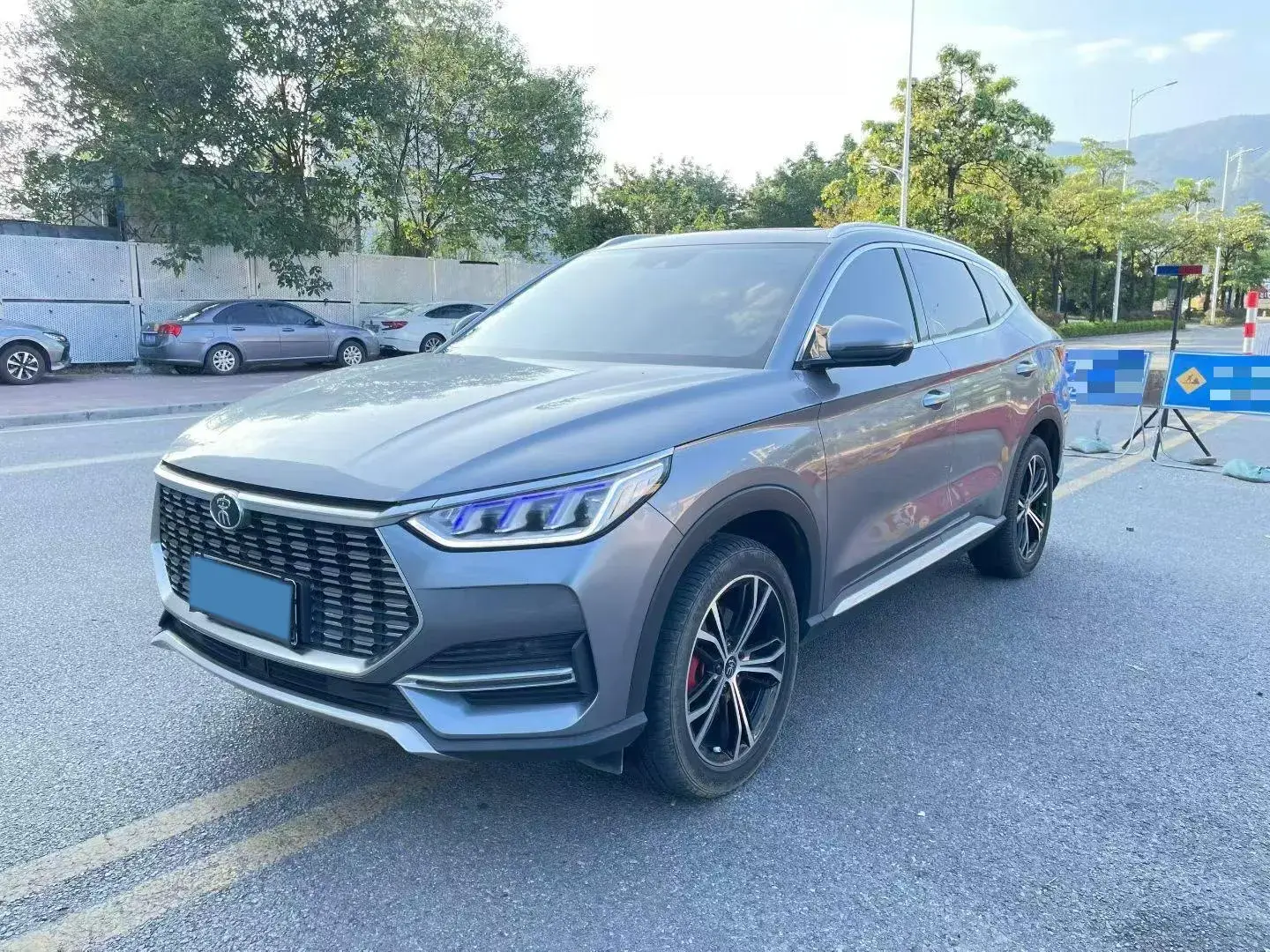 2020 BYD SONG view 1