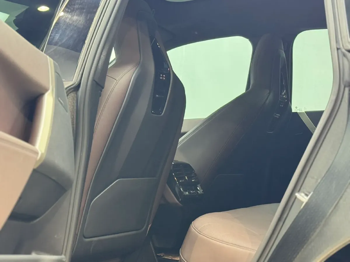 2022 BMW iX BEV 76.6KWH,autocango,china used car exporter,china ev exporter,chinese used car exporter,chinese used ev exporter