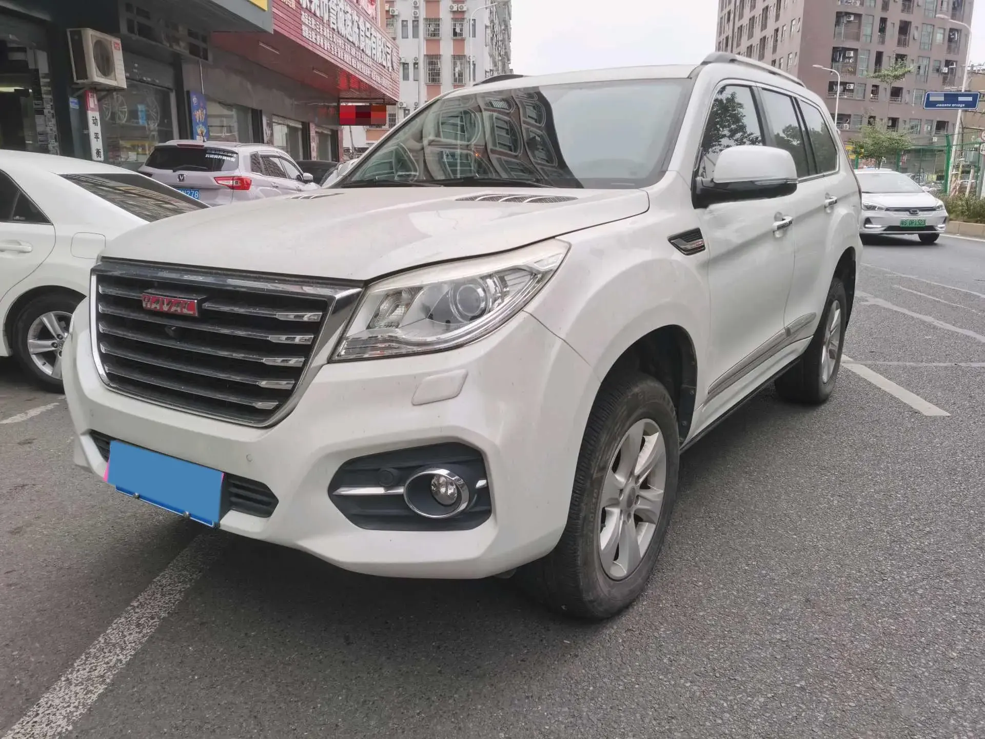 2017 HAVAL H9 view 1