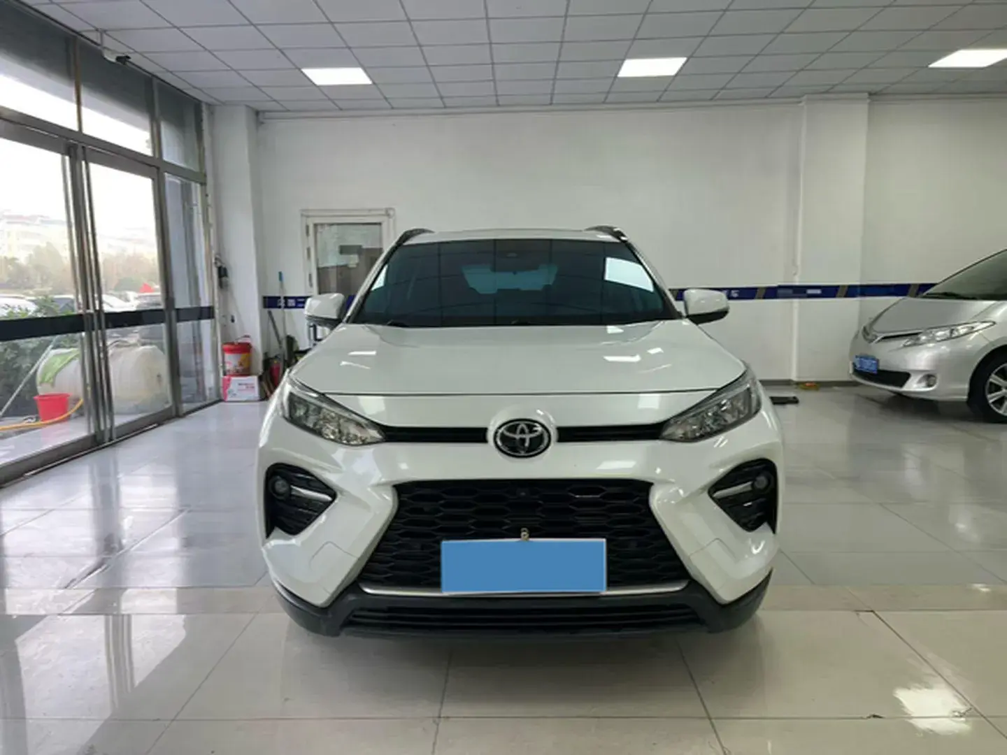 2022 TOYOTA WILDLANDER thumbnail 2