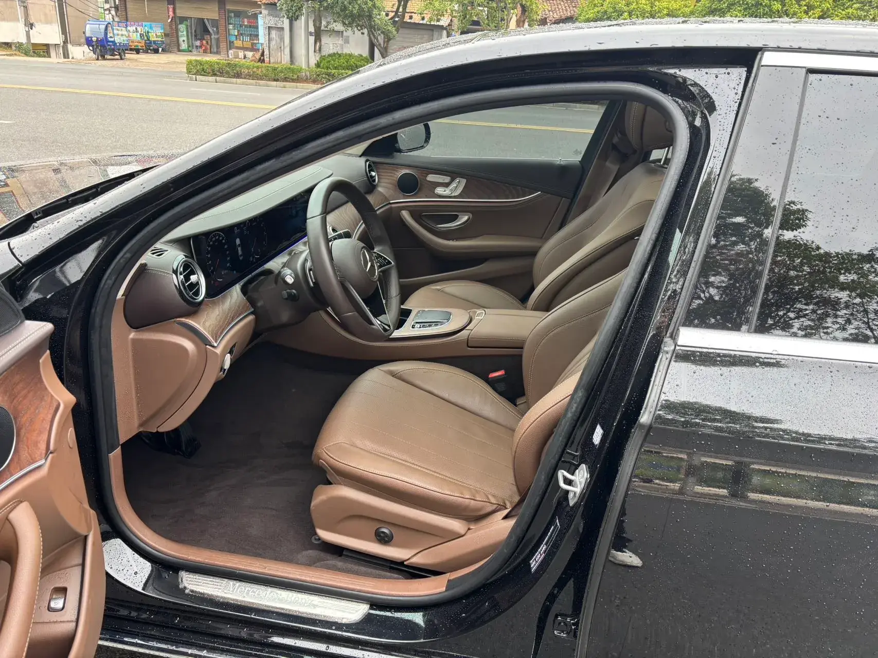 2023 MERCEDES-BENZ E thumbnail 4