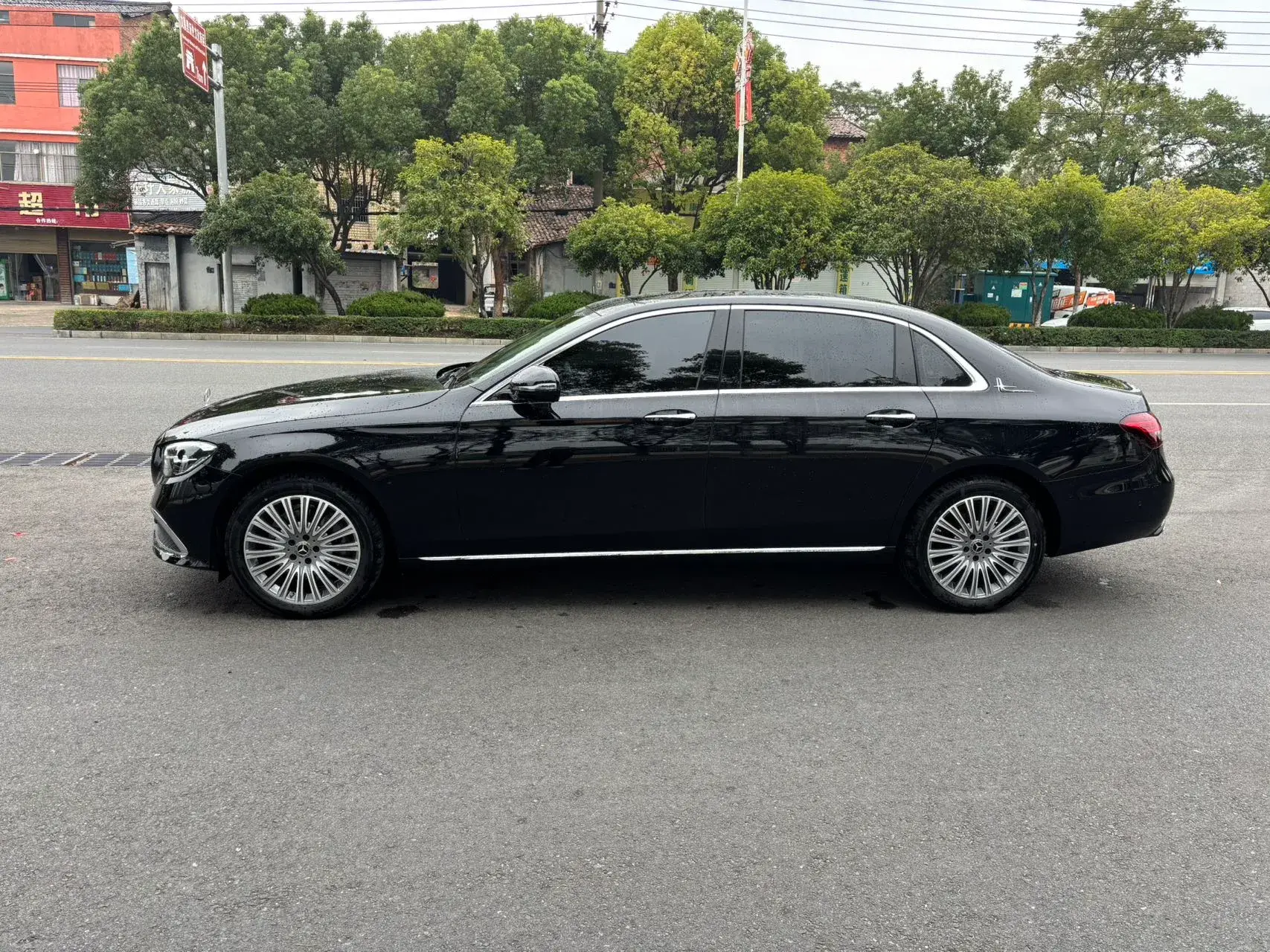 2023 MERCEDES-BENZ E thumbnail 3