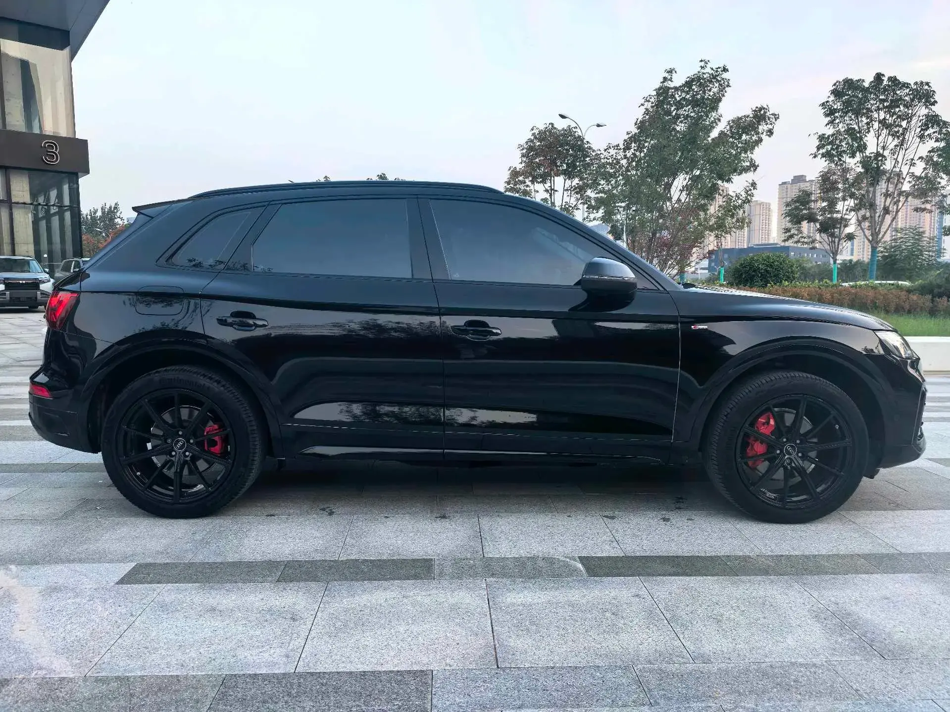 2022 AUDI Q5L thumbnail 4