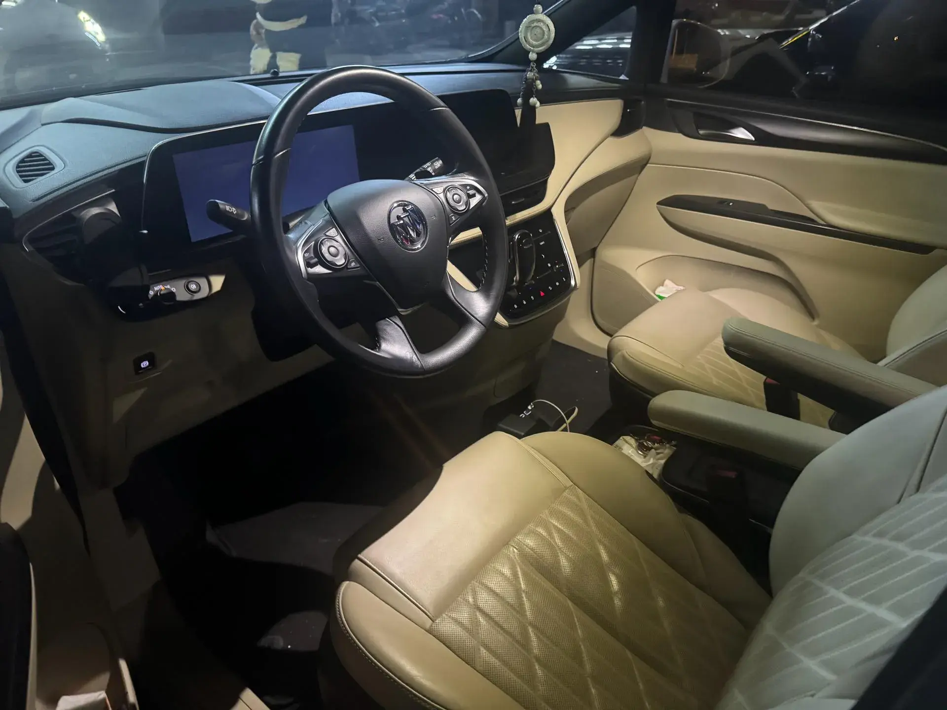 2022 BUICK GL8 thumbnail 2