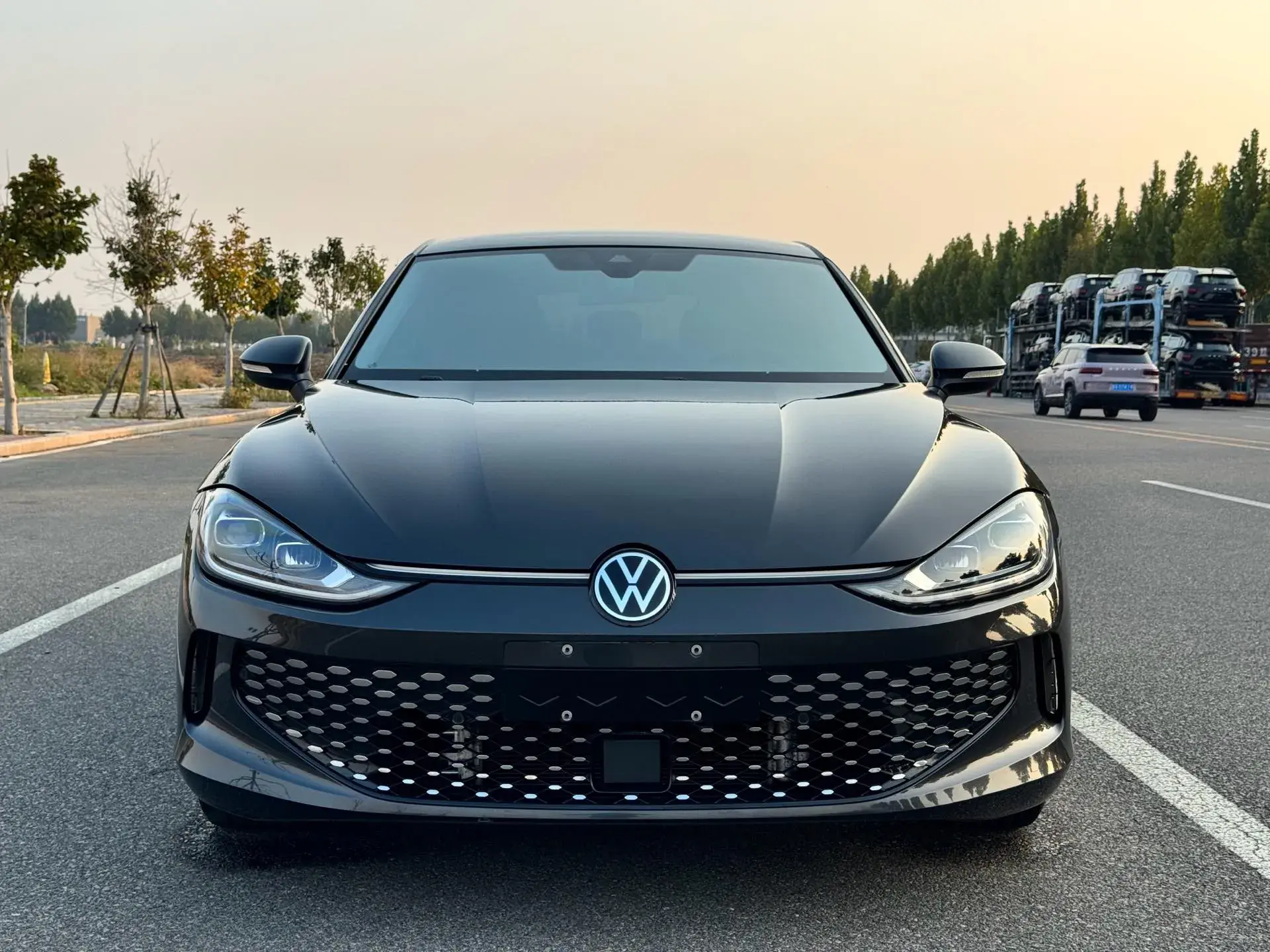 2022 VOLKSWAGEN LAMANDO thumbnail 2