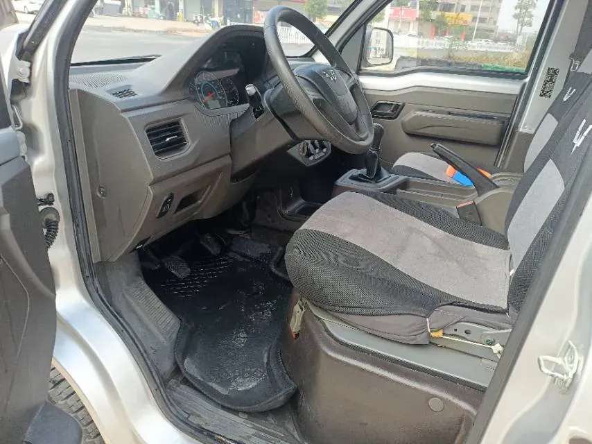 2020 WuLing RongGuang New Truck Special 1.8L 125HP L4 5MT,autocango,china used car exporter,china ev exporter,chinese used car exporter,chinese used ev exporter