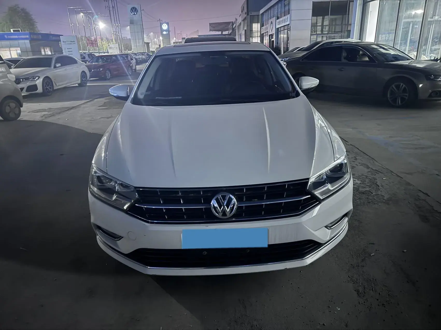 2018 VOLKSWAGEN BORA thumbnail 3