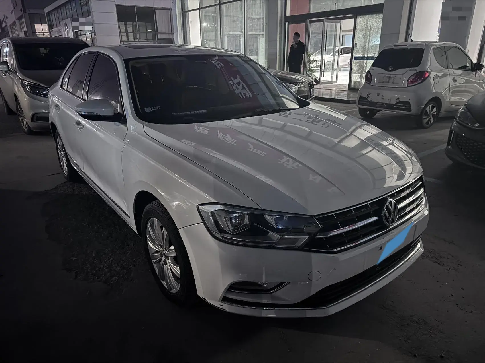 2018 VOLKSWAGEN BORA thumbnail 2